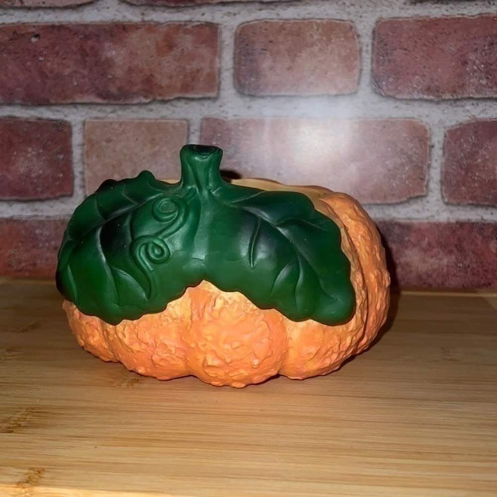 Small home decor, fall/halloween 5in Pumpkin bowl‎ or candy dish decor
